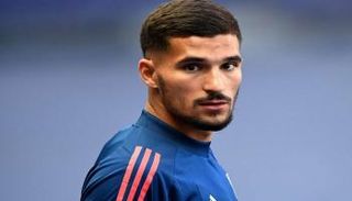 حسام عوار نجم ليون الفرنسي