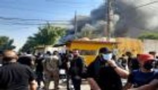 نار "الحشد" تلتهم مقر "الديمقراطي الكردستاني" في بغداد