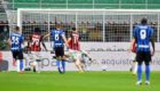 بفضل إبراهيموفيتش.. ميلان ينهي عقدة إنتر في الدوري الإيطالي