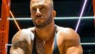 وفاة يوتيوبر شهير.. أنكر وجود كورونا فقتله