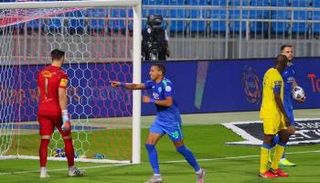 الجزائري بن دبكة قاد الفتح لإسقاط النصر