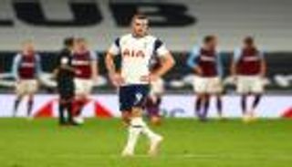 الدوري الإنجليزي.. ريمونتادا تاريخية لوست هام تحرم توتنهام من الوصافة