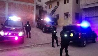 عناصر من الأمن المغربي خلال عملية ضبط خلايا داعش