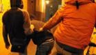 "عصابة أطفال" تخطف مراهقا إيطاليا وتبرحه ضربا.. دخل في غيبوبة