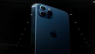 هاتف آيفون 12 برو من أبل