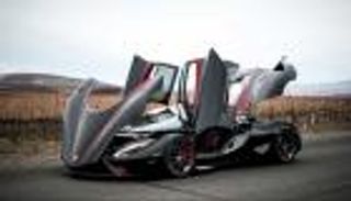 تعرف على أسرع سيارة في العالم.. تواتارا تزيح بوجاتي