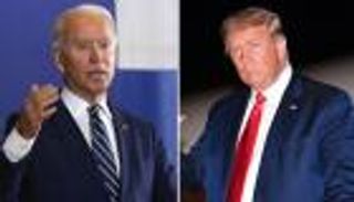 حملة بايدن تحذر: ترامب "كتفا بكتف" في ولايات حاسمة