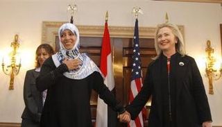 هيلاري كلينتون وتوكل كرمان في لقاء سابق