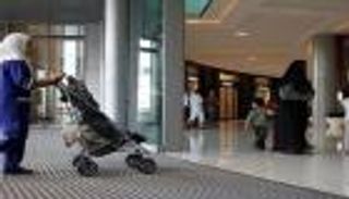 "ضرب وتحرش واغتصاب".. هذا حال عاملات المنازل في قطر