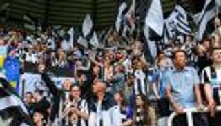 "ثواب الدوري الإنجليزي".. اعتراض مبتكر من جماهير نيوكاسل