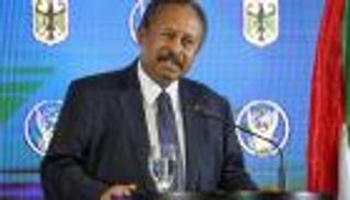 حمدوك يبارك القرار الأمريكي: يعيد السودان للمجتمع الدولي