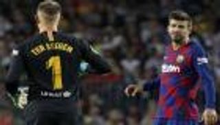 برشلونة يحتفل بانتصاره الأوروبي بتحصين 4 نجوم