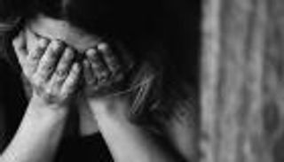 رغم اكتفاء العائلة بتوجيه اللوم.. انتحار مصرية ظهرت في فيديو إباحي