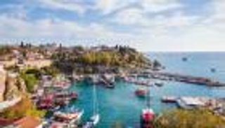 صفقة مشبوهة لتحالف الشر.. شركة قطرية تسيطر على ميناء أنطاليا التركي