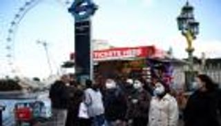 إغلاق وعزل وحظر تجول.. أوروبا تواجه موجة ثانية شرسة لكورونا  