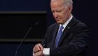 بايدن يكرر خطأ بوش الأب القاتل في المناظرة الأخيرة