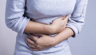 بعض المواد الغذائية قد تؤذي المعدة عند تناولها على الريق