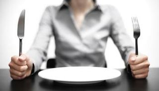 الإنسان الذي يتمتع بصحة جيدة يمكنه الامتناع عن الطعام لمدة 8 أسابيع