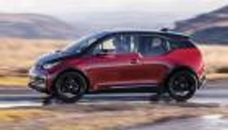 سيارات لا تعرف التقادم.. ابحث عن سيارتك بين الصور