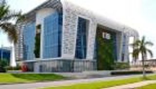 عقب إقالة عز العرب.. تقلبات عنيفة لـ"البنك التجاري الدولي" ببورصة لندن