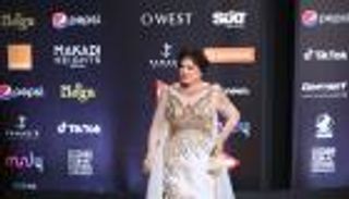 سر بكاء إلهام شاهين ولبلبة في حفل افتتاح مهرجان الجونة