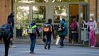 أطفال المدارس أبرياء من ارتفاع إصابات كورونا