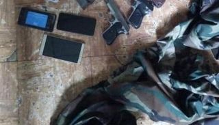 جانب من المضبوطات بحوزة جماعة 