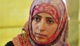 توتر كرمان.. "تسريبات هيلاري" تفتك ببوق الإخوان