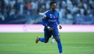 نواف العابد لاعب الشباب السعودي الجديد