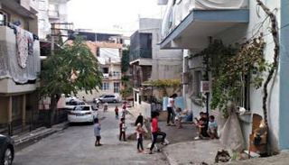 الأسر التركية لا تستطيع شراء الأدوات التعليمية اللازمة لأبنائهم