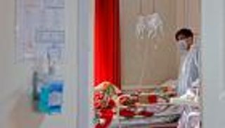 كورونا في إيران.. حالة وفاة كل 4 دقائق