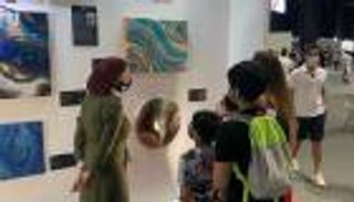 "يسرا" تركت الطب من أجل الرسم: الألوان كل حياتي