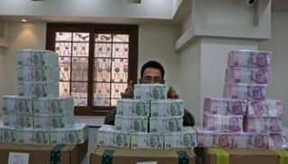 الليرة التركية فقدت أكثر من نصف قيمتها