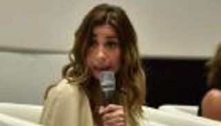 منة شلبي تنفجر غضبا: نعيش في مجتمع ذكوري.. والمرأة ليست قطعة لحم