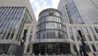 السجن 120 عاما لمؤسس جمعية "استعبد نساء جنسيا"