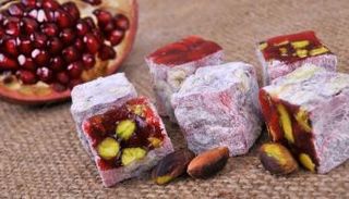 أحد أنواع حلوى المولد الشهيرة