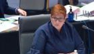 أستراليا تكشف تفاصيل جديدة في فضيحة "تعرية النساء" بقطر