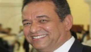 الدكتور نصر محمد عارف