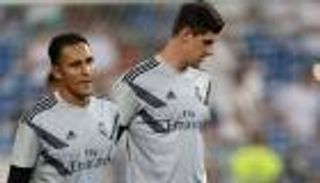 والد كورتوا يروي.. كيف عانى نجله بسبب نافاس؟