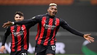 احتفال لياو لاعب ميلان الإيطالي