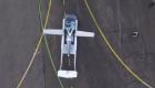 بالصور.. السيارة الطائرة "AirCar" تحلق في سماء سلوفاكيا لأول مرة