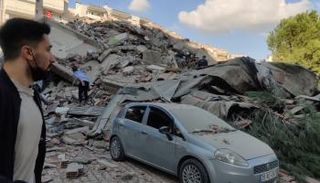 أضرار خلفها الزلزال