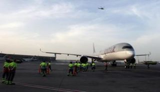 إحدى رحلات الخطوط القطرية بمطار حمد الدولي- أرشيفية