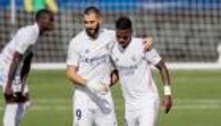 ريال مدريد ضد هويسكا.. 30 دقيقة تنهي أزمة بنزيمة وفينيسيوس