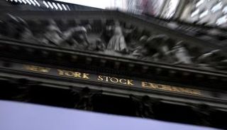 بورصة نيويورك في حي مانهاتن 