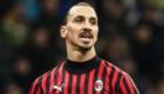 هل يفوز ميلان بالدوري الإيطالي؟.. سؤال واحد و3 إجابات