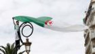 بدء التصويت على "جزائر جديدة" 