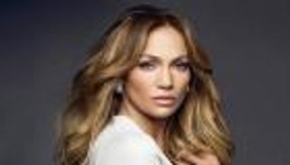 بـ"حقيبة يد".. جنيفر لوبيز تشجع التصويت في انتخابات الرئاسة الأمريكية