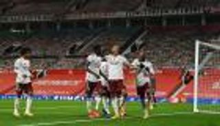 الدوري الإنجليزي.. أوباميانج يقود أرسنال لانتصار تاريخي على يونايتد