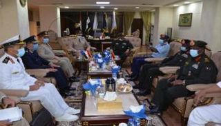 جانب من مباحثات الوفدين العسكريين المصري والسوداني بالخرطوم